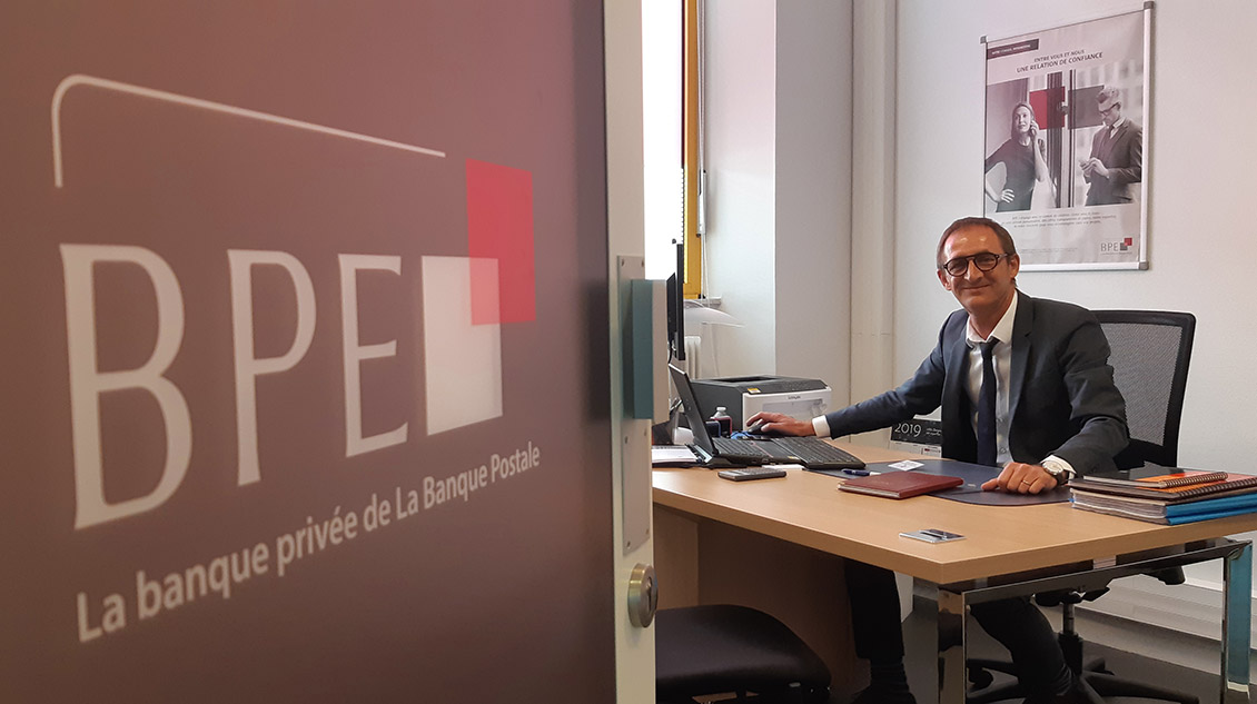 Photo de Laurent Bellec, conseiller en patrimoine à la Banque Privée BPE à Lorient.