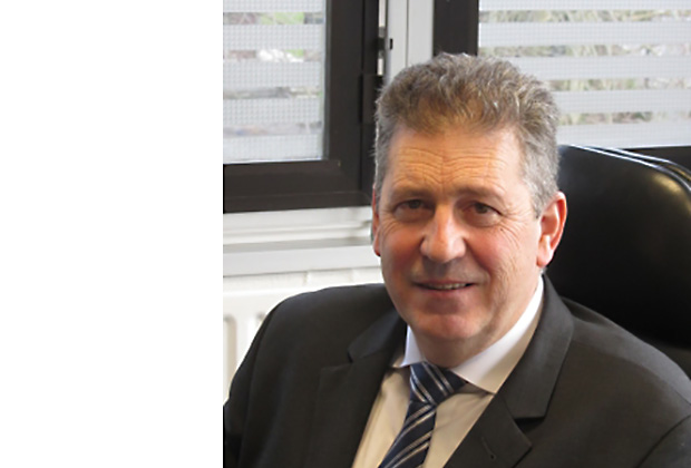 Photo d'Alain Charrier, directeur Services-Courrier-Colis Pays de la Loire.