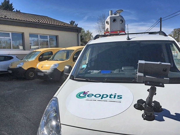 In Thiers, a Geoptis vehicle travelled up and down 126 kilometres of local roads in order to conduct an audit.
