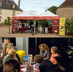 La Poste's booth in val de Luynes to spread event awareness