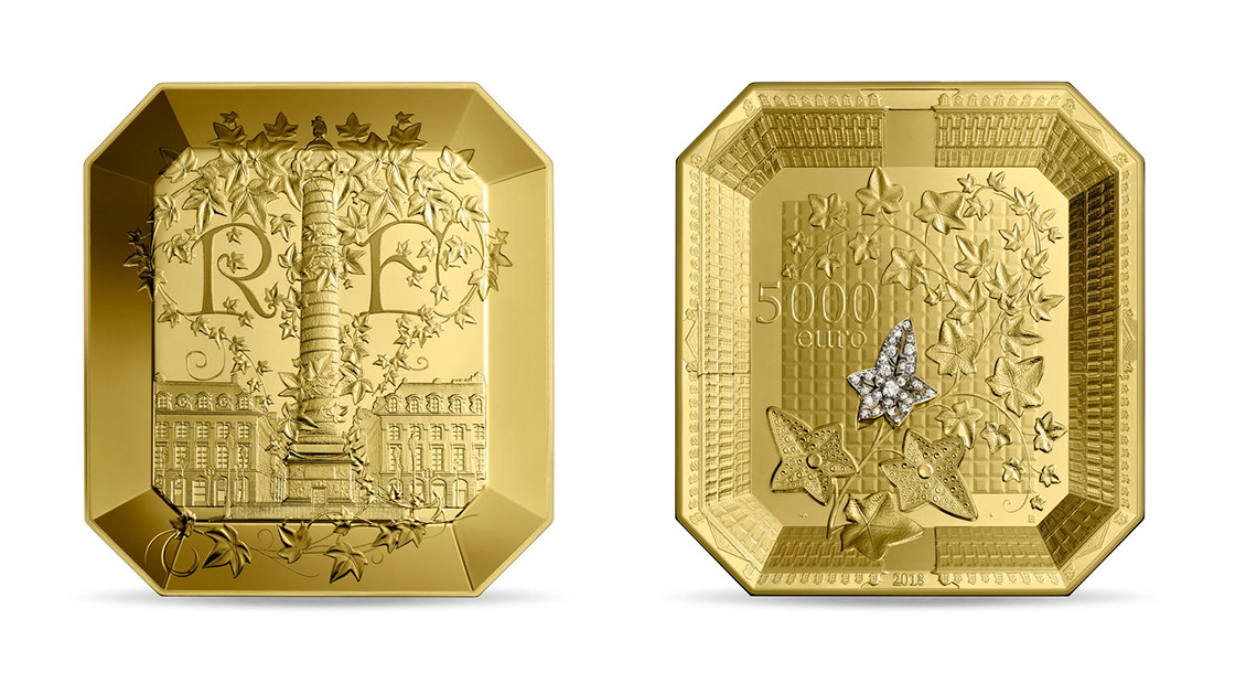 La pièce en or gravée par Joaquin Jiménez qui a inspiré le timbre Cœur dessiné par Boucheron